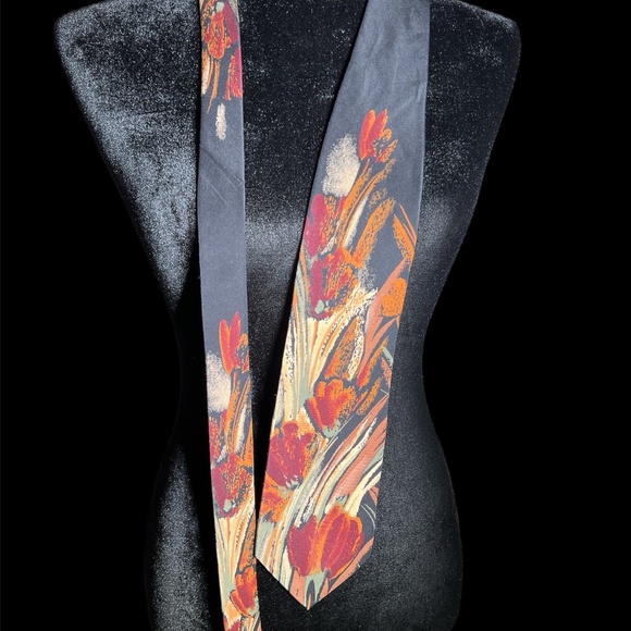 Mens Silk Tie Lot - (2) Christian Dior (1) Givenchy - Picture 6 of 9